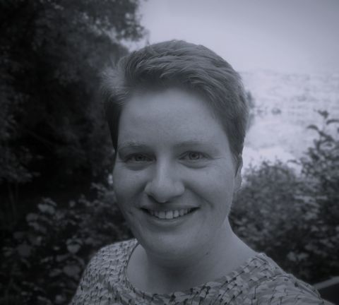 Headshot (2).jpg