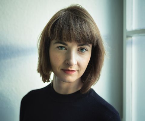 Katharina-Bayer_credits-Jyrgen-Ueberschaer-small 2.jpg