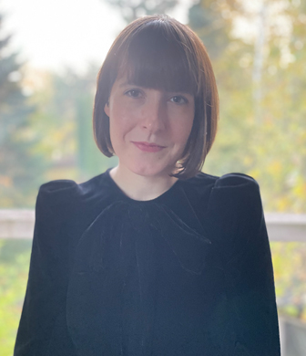 Mitarbeiterfoto_Xenia_Fehrholz_Website.jpg