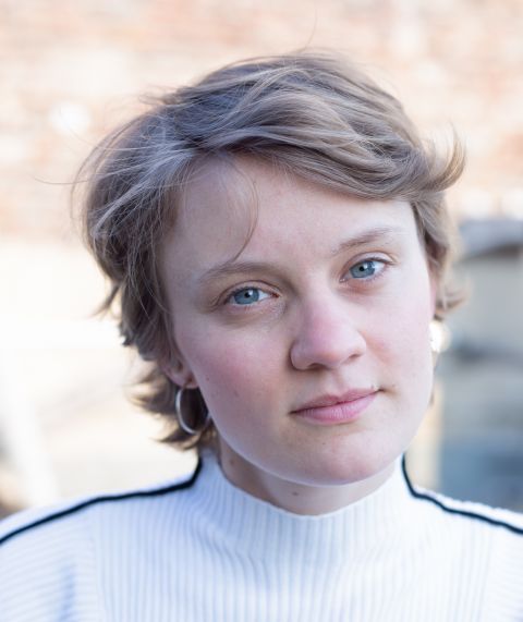 Portrait_Lea Dinger- Kopie.jpg