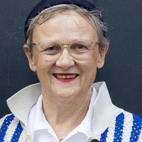 portraits_kuratorinne_2_c_maramonetti 2 (1).jpeg